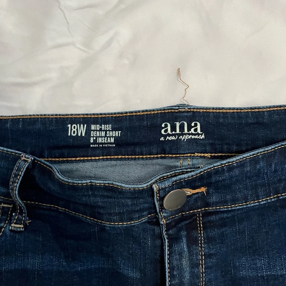 Ana, Ninewest, and Grace Vanderbilt Women’s Jean Shorts Lot Size- 18 - Picture 7 of 10